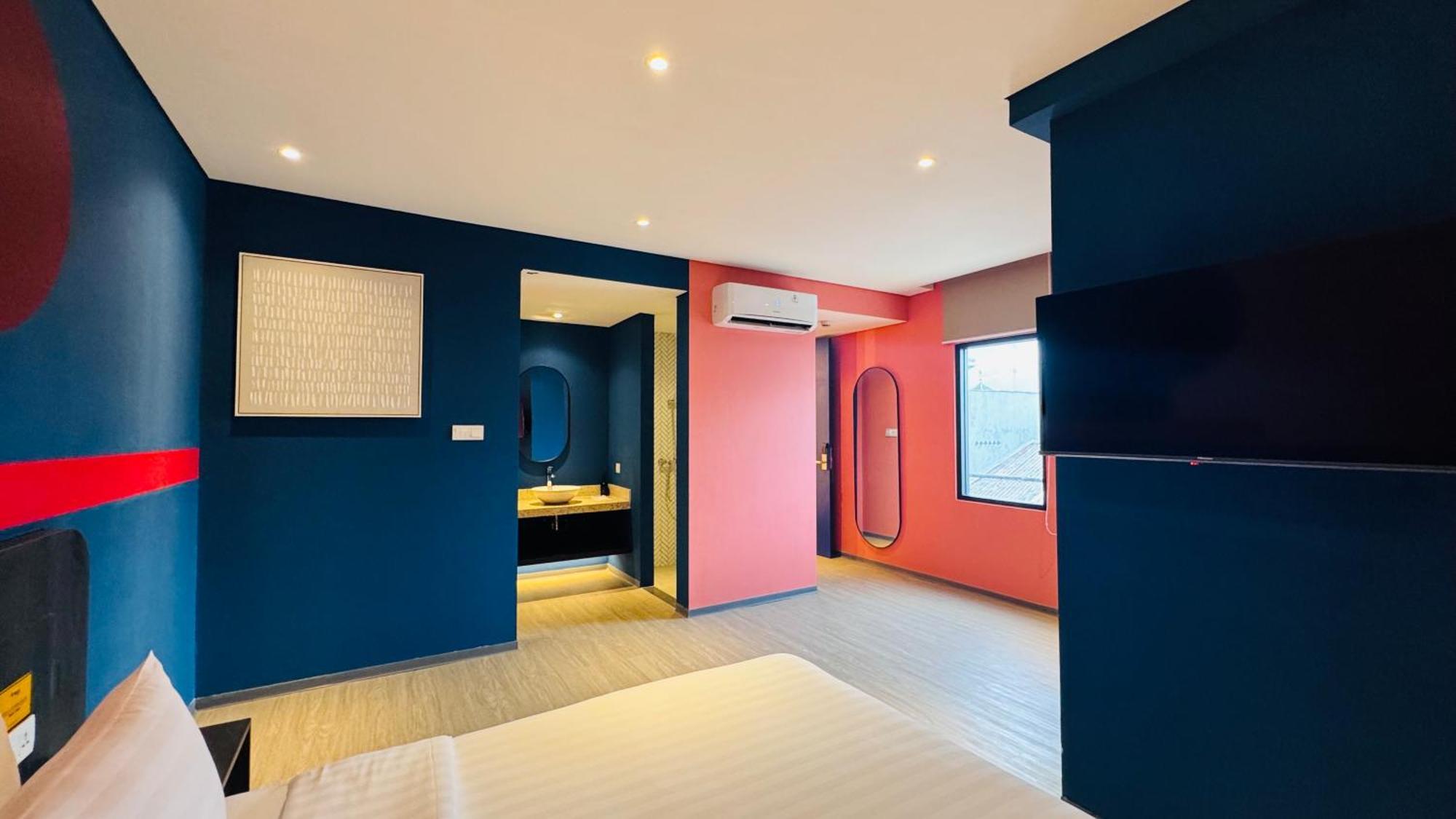 Yellow Bee Resort Cililitan Jakarta Extérieur photo