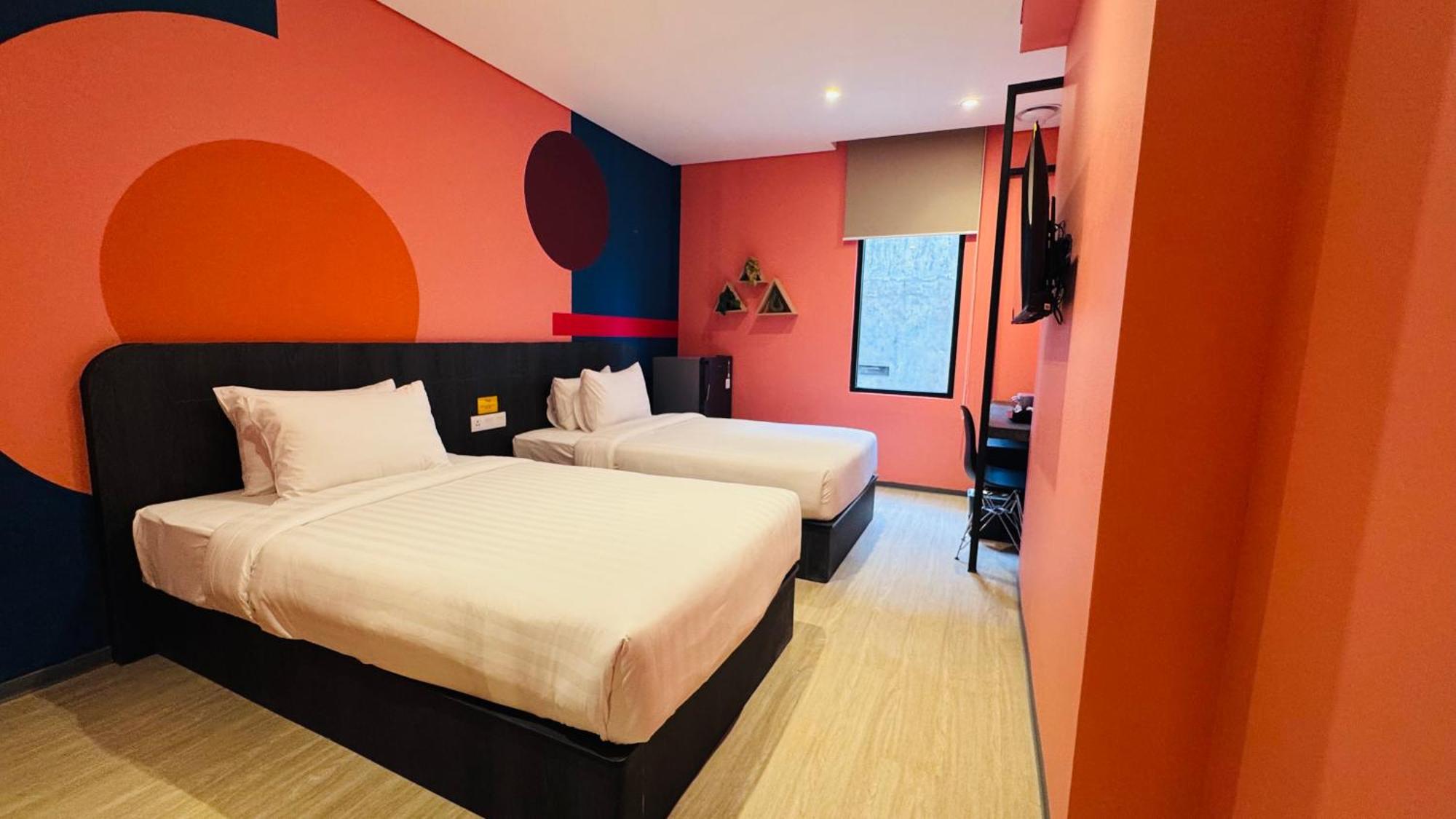 Yellow Bee Resort Cililitan Jakarta Extérieur photo