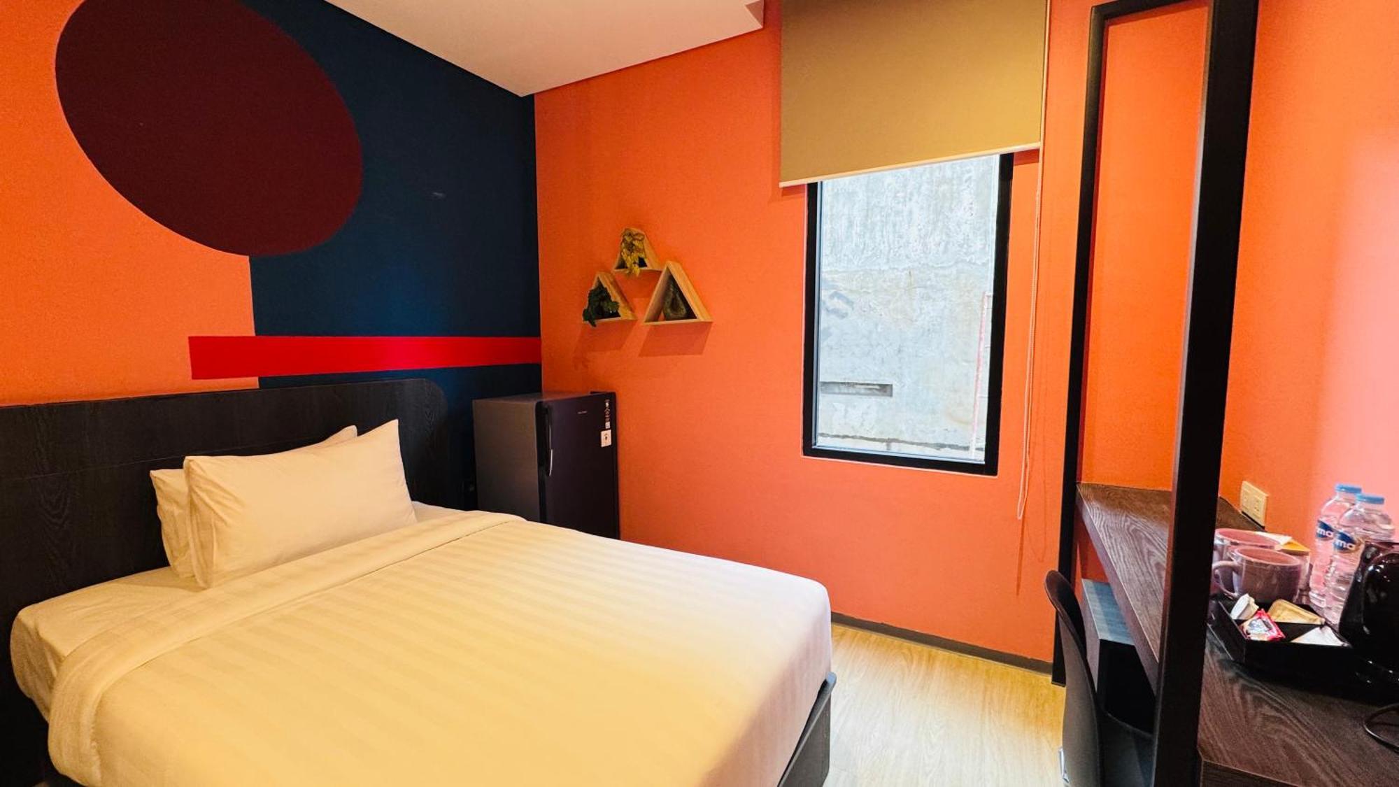 Yellow Bee Resort Cililitan Jakarta Extérieur photo